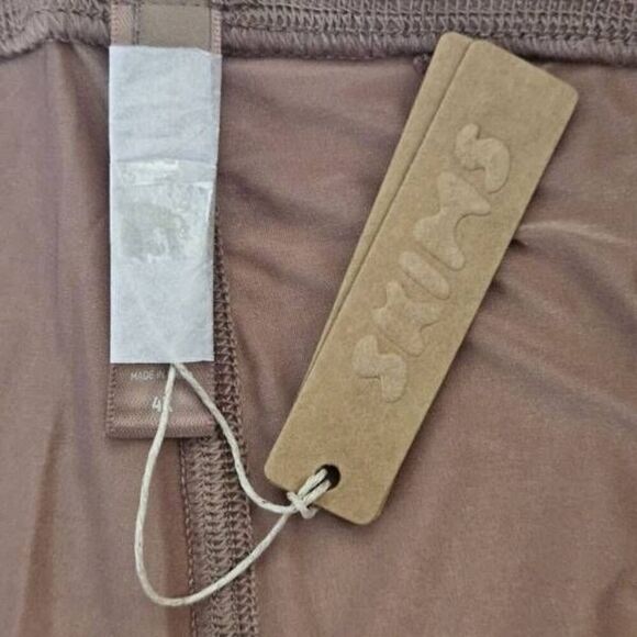 Skims plus size lounge leggings Nwt - Picture 9 of 10